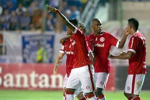 Aguirre admite: 'Temos de mostrar mais futebol'