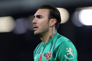 West Ham negocia goleiro com o Valladolid