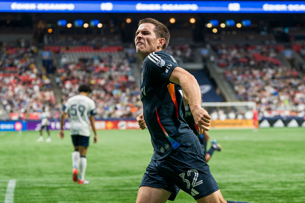 Brasileiro e ingls em alta, goleador com 4 gols em 12 minutos... Destaques alternativos n...