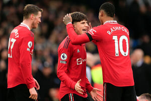 Rashford segue imparvel e Manchester United bate Leeds fora de casa
