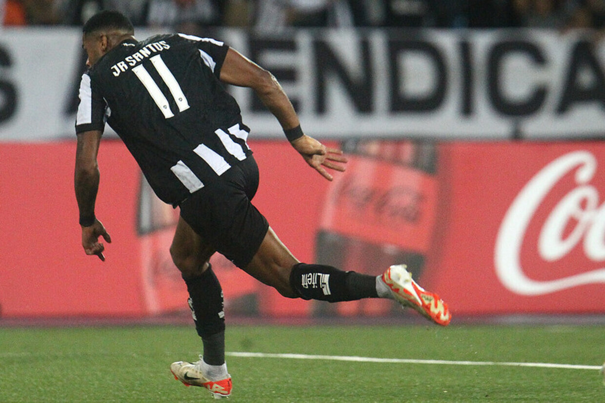 Júnior Santos assume artilharia histórica do Botafogo na Libertadores... veja goleadores em atividade