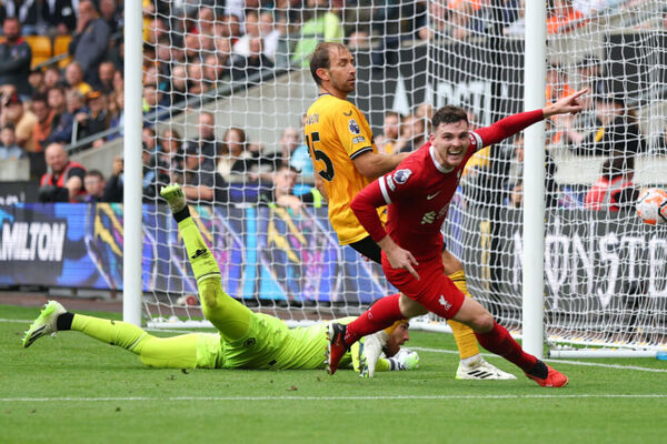 Liverpool cresce no fim e vira para cima do Wolverhampton