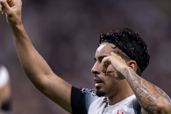 Corinthians avana pela renovao de Matheus Bidu