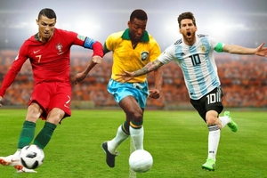 Messi iguala CR7 no topo da lista dos jogadores com mais hat-tricks por selees