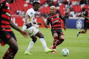 Fla sofre em Quito, mas segura empate com a LDU