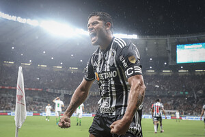 Hulk 'esmaga', Atltico volta a vencer o Amrica e fatura o tetracampeonato mineiro