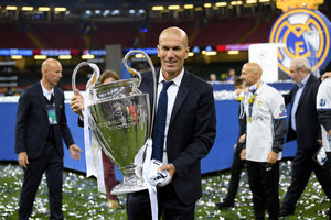 dolo como jogador, Zidane j  memorvel em Madri como tcnico