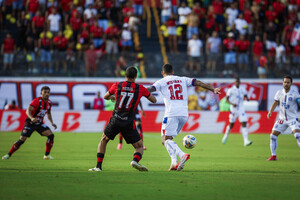 Bahia segura o Vitria em clssico quente e fatura o Campeonato Baiano