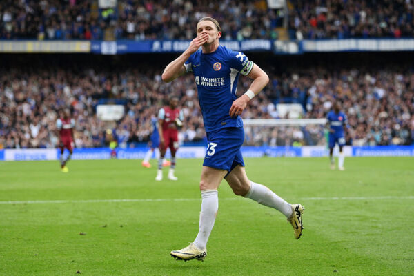 Chelsea atropela West Ham no drbi, volta a vencer duas seguidas e esboa boa fase