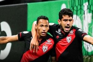 Algoz recente, Atltico Goianiense apronta e complica Corinthians na Copa do Brasil