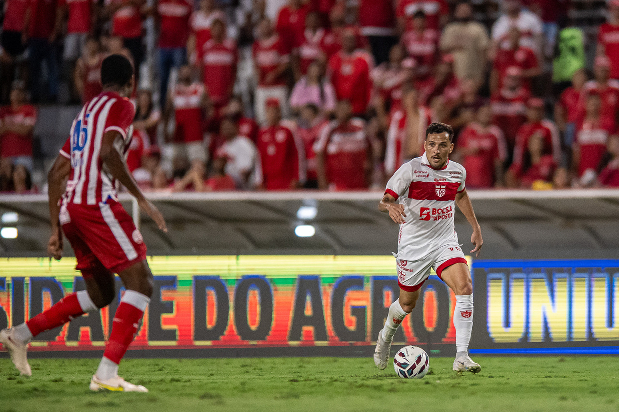Acompanhamento detalhado do futebol: a emoção de cada lance em tempo real