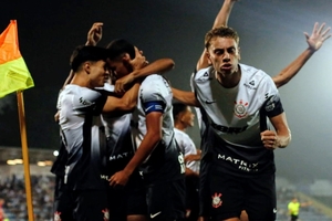 Atual campeo, Corinthians se impe e vence Porto Velho em sua estreia