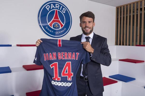 Juan Bernat volta ao Valencia por emprstimo do PSG