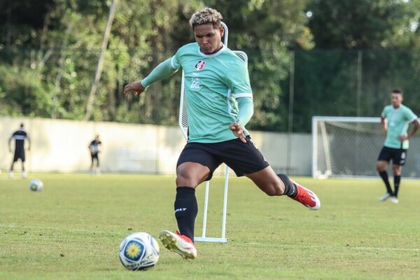 Um jogo depois, Z Artur rescinde com o Santa Cruz