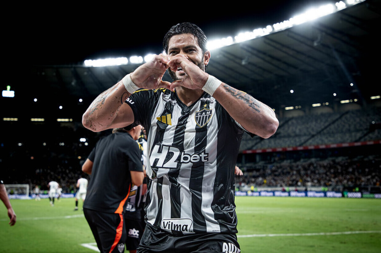 Em gols oficiais, Hulk já é o quinto maior artilheiro da história do Atlético