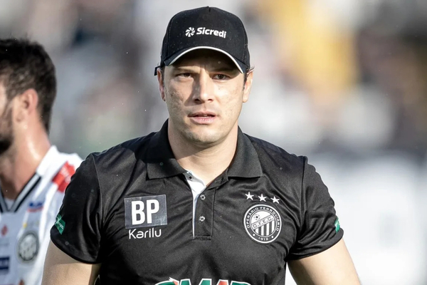 Bruno Pivetti no resiste a nova derrota e deixa o comando do Operrio