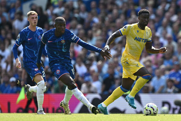 Chelsea sai na frente, mas vacila e cede empate ao Crystal Palace