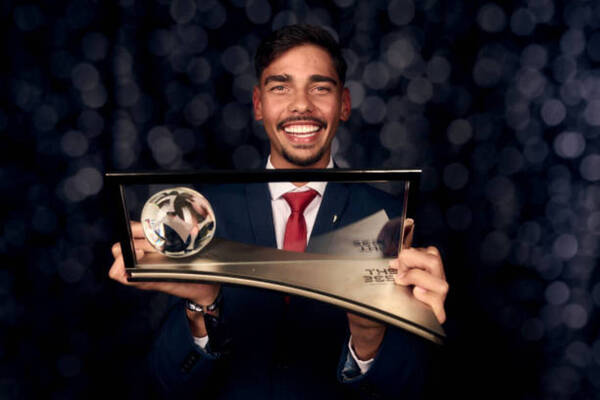 Guilherme Madruga vence o prmio Puskas de gol mais bonito do mundo