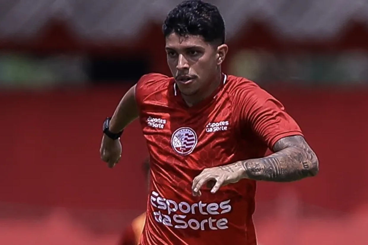 Náutico inicia reformulação do elenco com desligamento de quatro jogadores Náutico inicia reformulação do elenco com desligamento de quatro jogadores