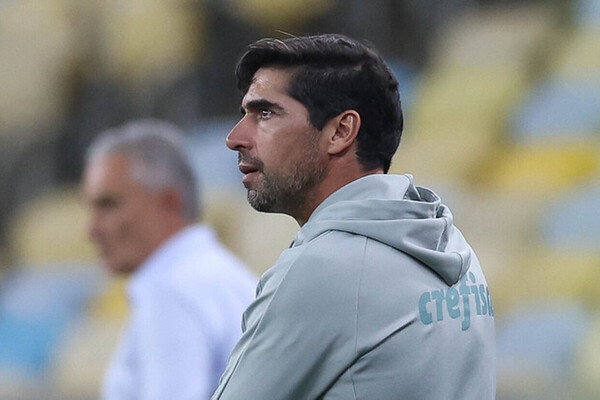 Abel reconhece Flamengo 'superior' e m fase do Palmeiras: 'No estamos bem'