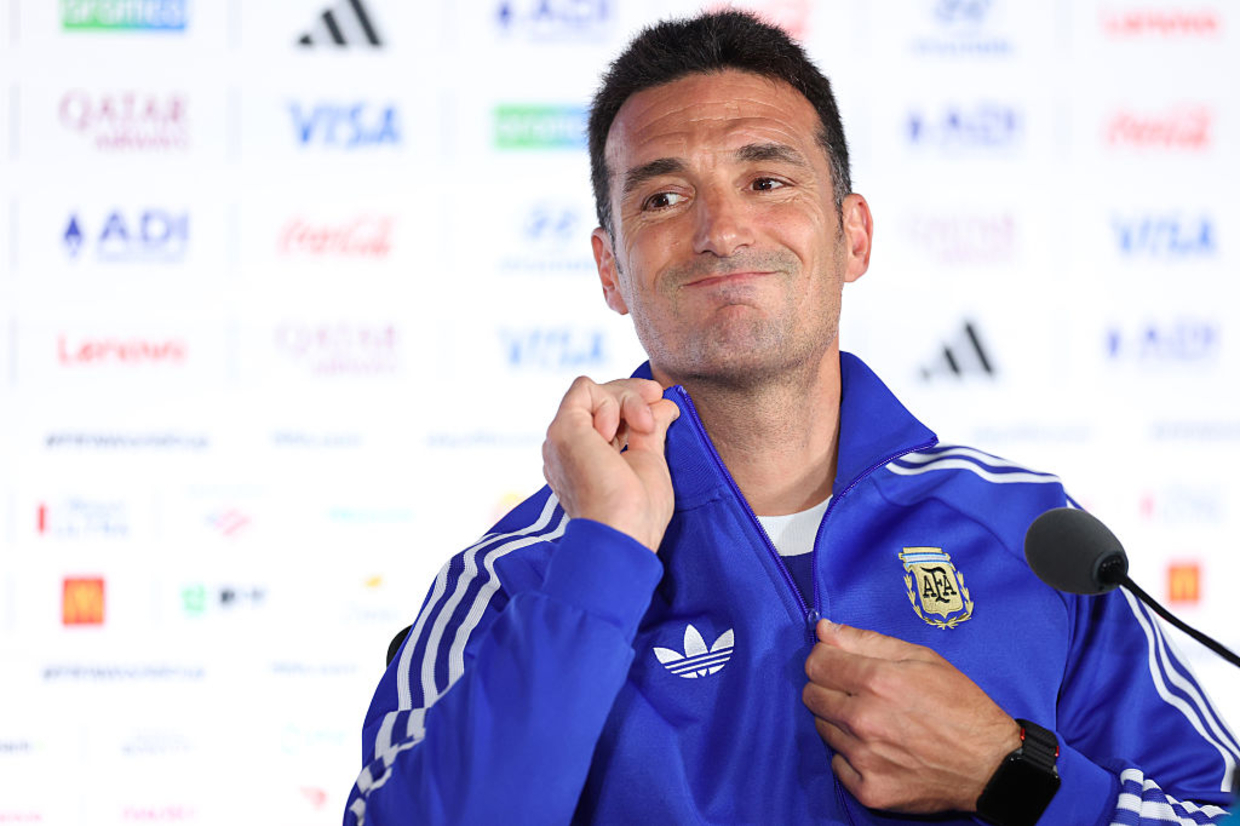 Scaloni detalha estratégia argentina e reflete sobre passado inglês antes de confronto crucial na Copa Scaloni detalha estratégia argentina e reflete sobre passado inglês antes de confronto crucial na Copa