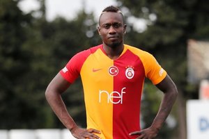 Artilheiro da Europa assina pelo Galatasaray