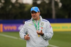 Sem liberaes, Jardine faz mudanas na relao de convocados para o Pr-Olmpico