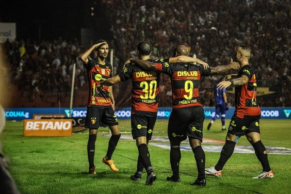 Sport no d chances para o Londrina e goleia na Ilha do Retiro