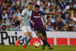 Barcelona prepara venda de Todibo para o futebol ingls