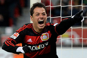 Chicharito deixa Leverkusen e volta para a Premier League