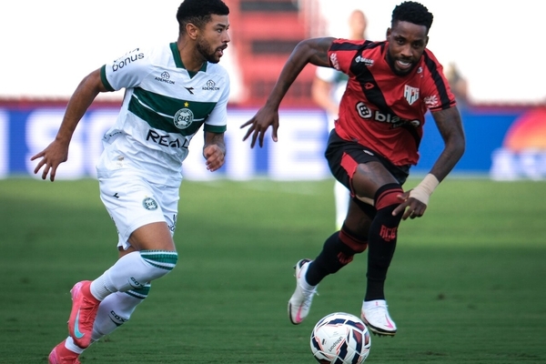 Atltico Goianiense e Coritiba empatam sem gols no Antnio Accioly