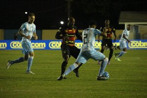 Vagner Love decide, Sport bate Londrina de virada e sobe na tabela