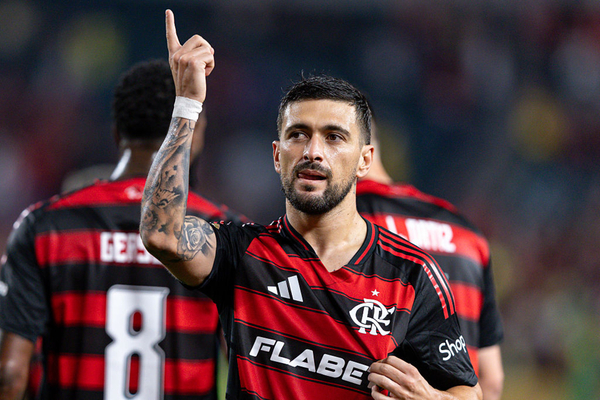 Flamengo faz sua parte e abre o Mundial com vitria sobre o Esprance 