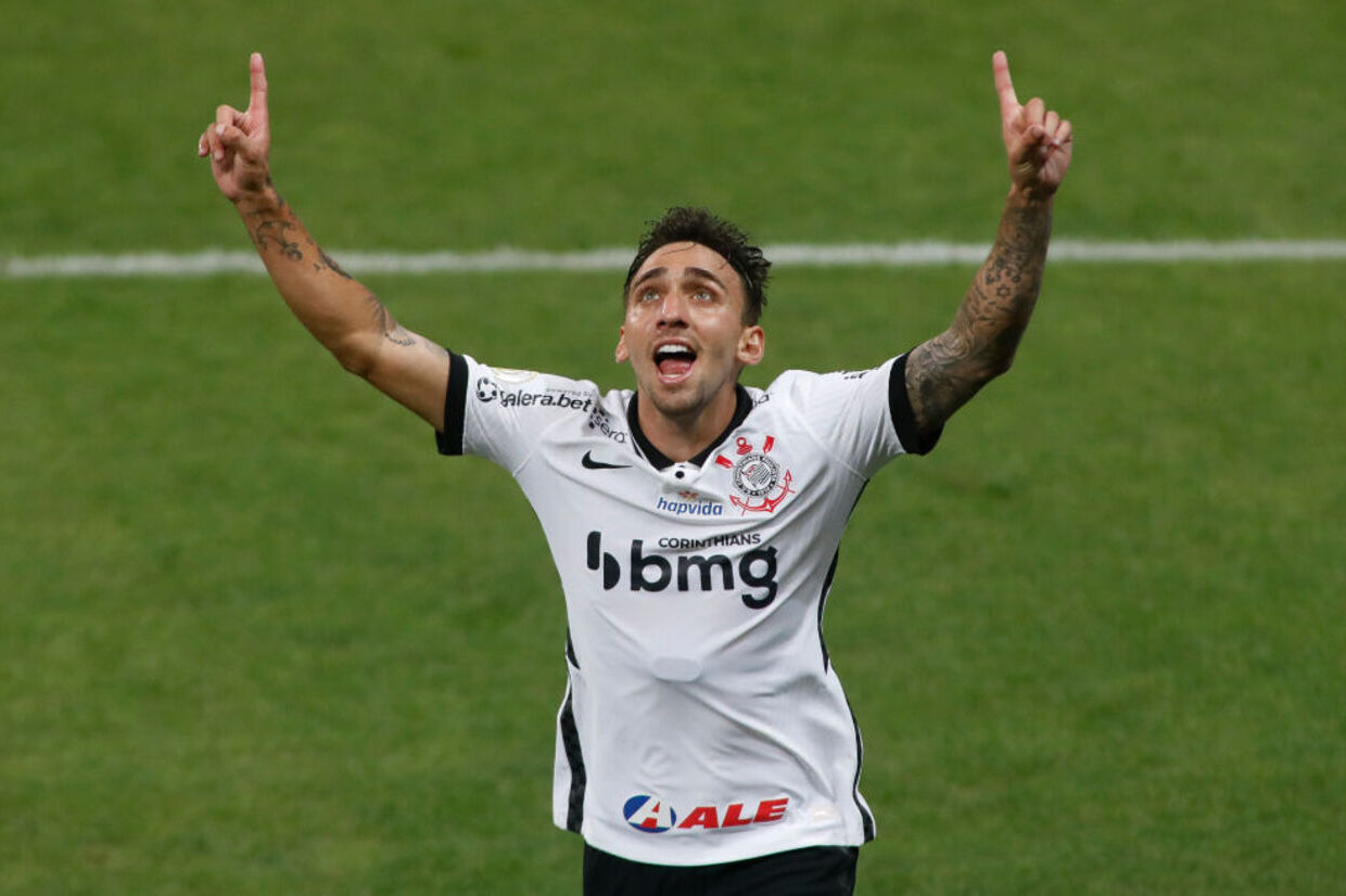 Gustavo Mosquito consegue liminar e tem contrato rescindido; Corinthians vai recorrer da decisão