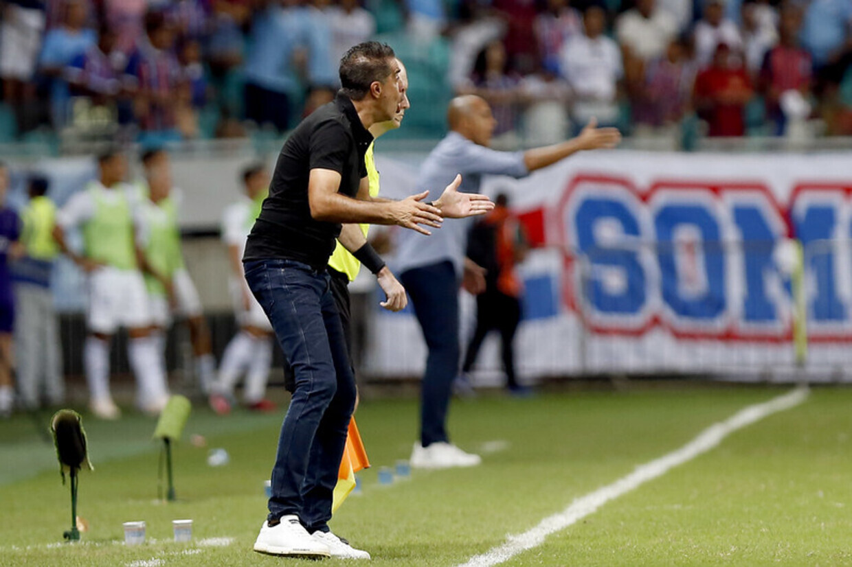 Novas SAFs, velhos hábitos: demissões, saídas e pressão fazem corda estourar nos técnicos