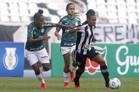 Palmeiras e Grmio vencem e encostam na liderana do Brasileiro Feminino