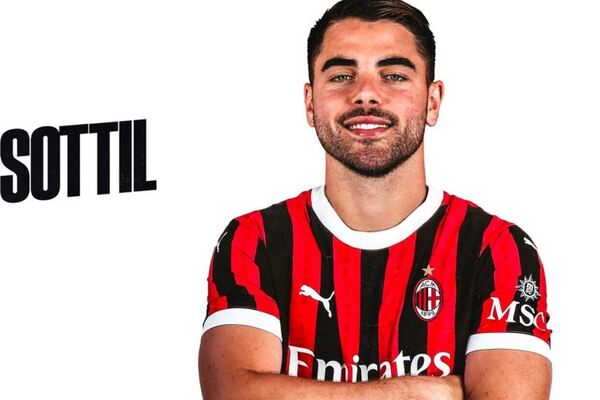Sottil deixa a Fiorentina e fecha com o Milan