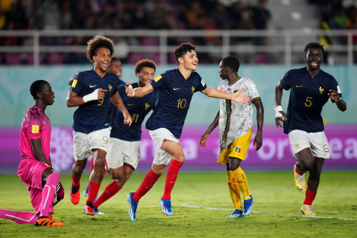 Com um a menos, Mali sofre virada e cai para França na semi do Mundial Sub-17