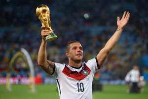 Podolski anuncia aposentadoria da seleo alem