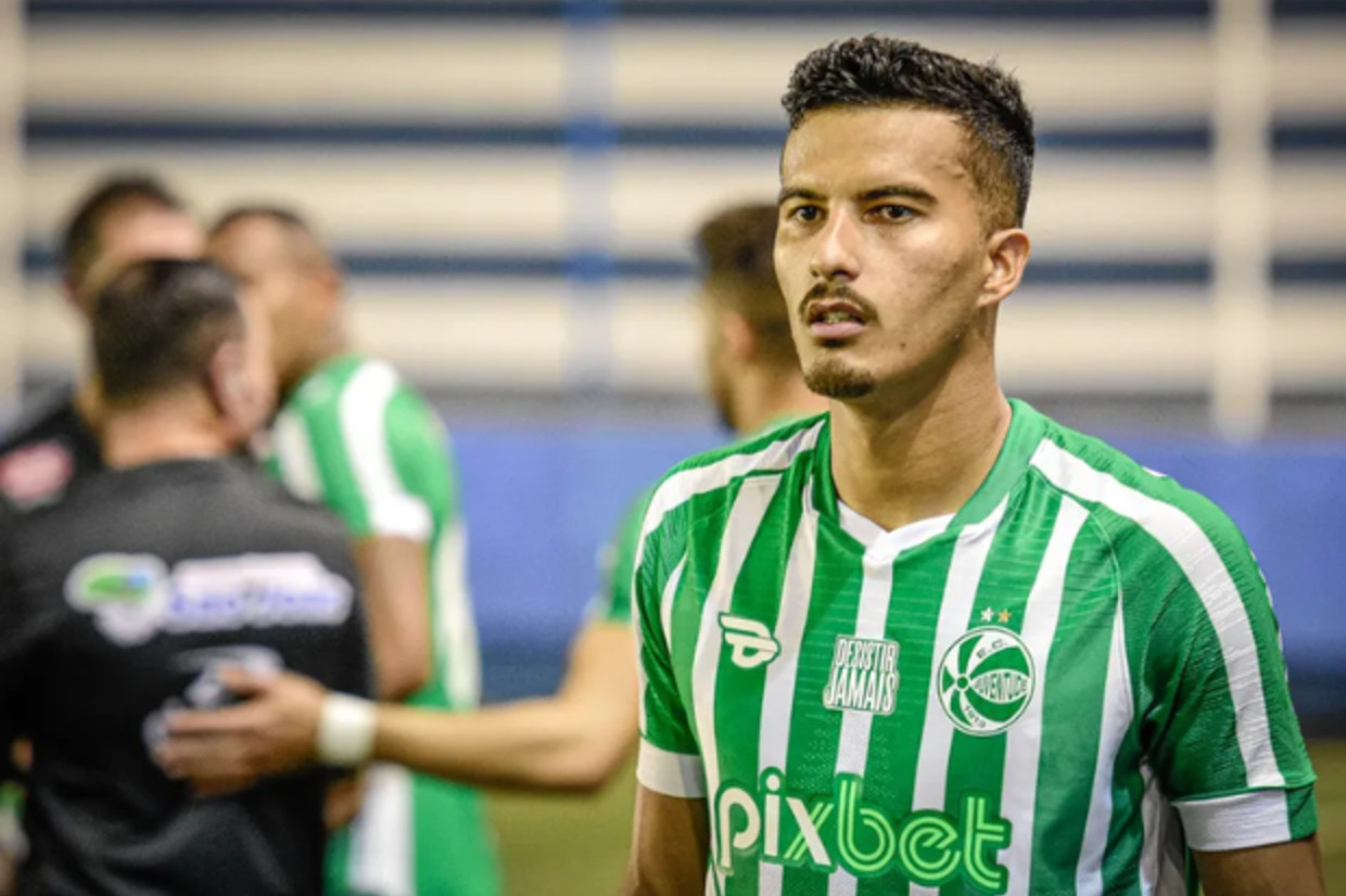 Ex-São Paulo, zagueiro Walce vai defender o Retrô