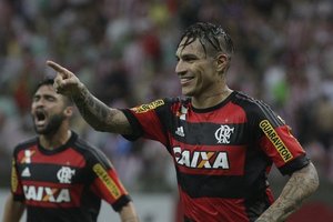 Com gols no segundo tempo, Flamengo bate o Nutico e avana na Copa do Brasil