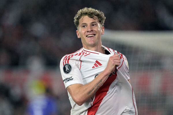 Uma bola basta, River derruba Colo-Colo e aguarda brasileiro nas semifinais