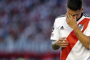 Futebol deve parar na marra na Argentina