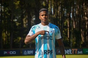 Londrina anuncia volante com passagem pelo futebol portugus