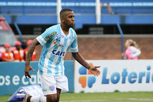 Sport se aproxima de Capa