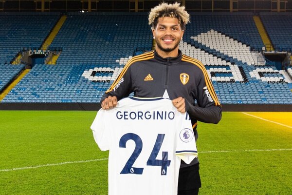 Brighton busca contratao de jovem atacante do Leeds