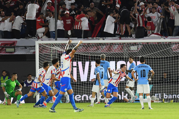 Paraguai vence o Uruguai em casa e ultrapassa a Celeste nas Eliminatrias