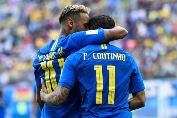 Neymar e Coutinho de volta; relembre nico Brasileiro com os craques