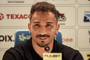 Em apresentao no Flamengo, Danilo valoriza a emoo: 'Falou o corao'