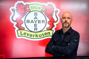 Ten Hag  oficializado como substituto de Xabi Alonso no Leverkusen
